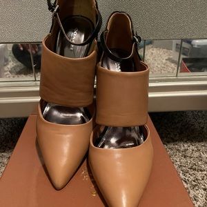 Coach 2-tone wide strap 3" heel